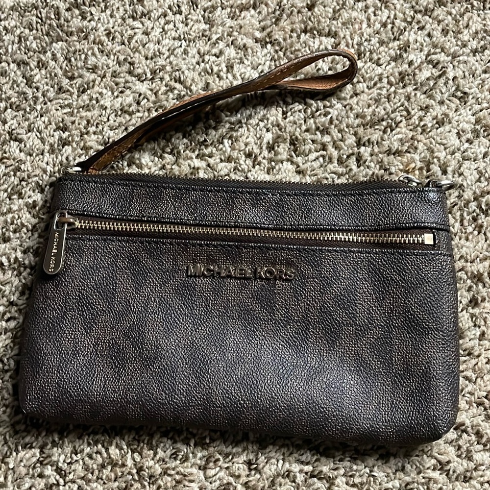 Michael Kors Wristlet